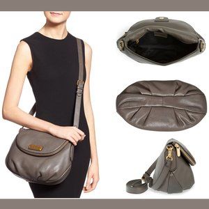 MARC JACOBS Q Natasha Pebbled Leather Gray Crossbody Bag Gold Hardware EUC